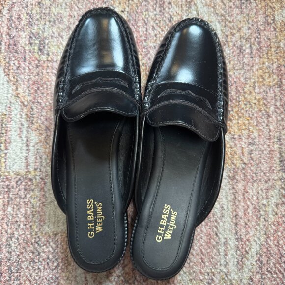 G.H. Bass & Co. Weejuns Black Leather Mules - Picture 10 of 10